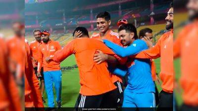 Watch: After India Fielding Coach's 'Twist', Best Fielder Medal Goes To...