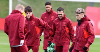 Alejandro Garnacho and the Man United players getting extra training time with Erik ten Hag