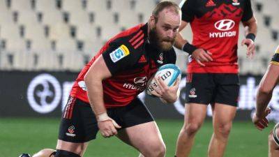 Munster staying coy on links to Crusaders prop Oli Jager