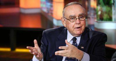 American billionaire Leon Cooperman 'takes late stake' in Manchester United in latest takeover twist