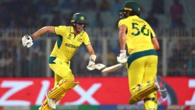 Australia edge South Africa to set up final against India