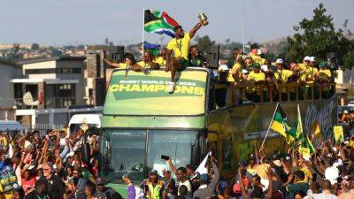 Streets lined with jubilant fans as South Africa honours rugby champions