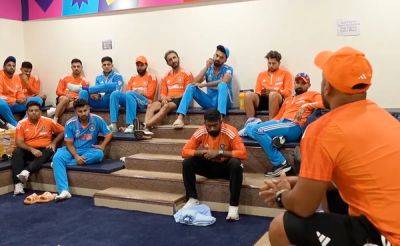 Virat Kohli - Rohit Sharma - Video: Inside India's Devastated Dressing Room, How Final 'Best Fielder' Medal Was Awarded - sports.ndtv.com - Australia - India