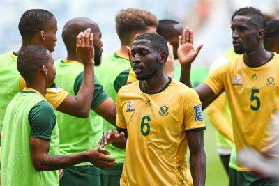 Percy Tau - Bafana Bafana - Hugo Broos - World Cup hunger: Broos waves off travel fatigue, hails Bafana 'warriors' ready for Rwanda battle - news24.com - South Africa - Zimbabwe - Rwanda - Benin