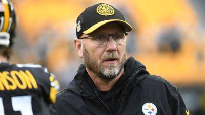 Mike Tomlin - Kenny Pickett - Steelers fire OC Matt Canada after offensive struggles - ESPN - espn.com - Canada - county Brown - county Cleveland - county Harris