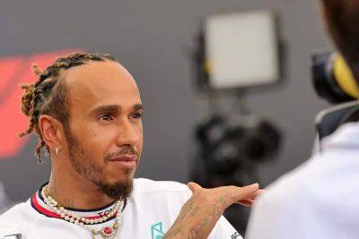 Lewis Hamilton - Christian Horner - John Elkann - Abu Dhabi F1: Lewis Hamilton denies speaking to Red Bull and Ferrari - thenationalnews.com - Monaco