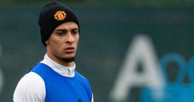 Everton star sends warning to Manchester United as Antony slammed