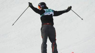 Canada's McEachran awarded 1st career ski slopestyle gold after finals cancelled