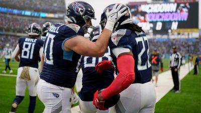 Carolina Panthers - Derrick Henry - Will Levis - Derrick Henry's 2 touchdowns propel Titans to victory - foxnews.com - state Tennessee