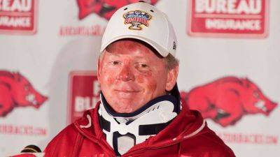 Bobby Petrino set to return to Arkansas as offensive coordinator years after scandal: report