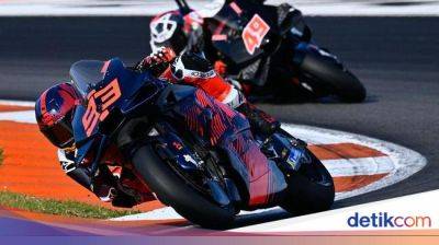 Marc Marquez - Maverick Viñales - Gresini Racing - Makna Senyum Merekah Marquez Usai Tunggangi Motor Ducati - sport.detik.com
