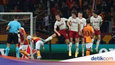 Bruno Fernandes - Scott Mactominay - Mauro Icardi - Alejandro Garnacho - Babak I (I) - Babak I: Man United Ungguli Galatasaray 2-1 - sport.detik.com