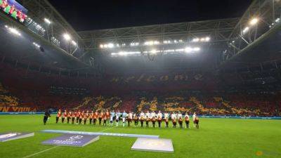 Onana woe as Galatasaray fight back to deny Man United