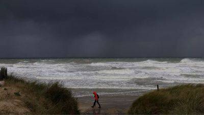 Storm Ciarán: Travel warning as France, Ireland and the UK lashed by extreme weather