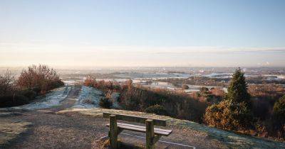 The Greater Manchester parkland walk with amazing views on a frosty day