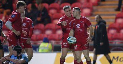 Scarlets get season back on track with big win over rivals Cardiff