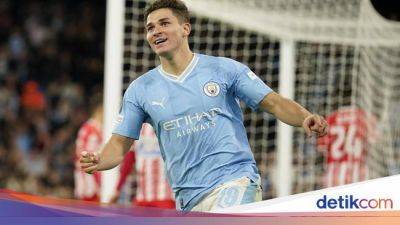 Julian Alvarez - Liga Inggris - Momen Kocak di Laga City Vs Bournemouth, Julian Alvarez Kehilangan Giginya! - sport.detik.com