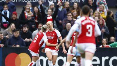 Keating error gifts Arsenal 2-1 WSL win over Man City