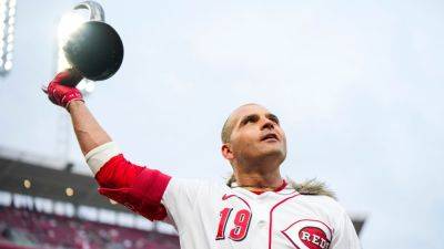 Joey Votto posts video thanking fans after Reds let him go - ESPN - espn.com - Usa - Canada