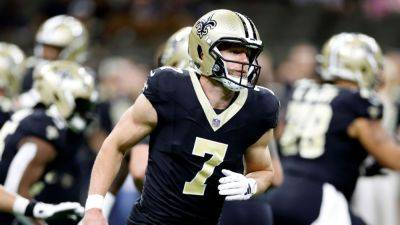 Saints' Taysom Hill first to hit TD mark in over 60 years - ESPN