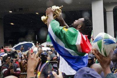 Kolisi sends gratitude to fans after Bok trophy tour: 'Thank you, South Africa. We love you'