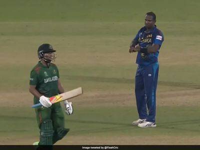 Perfect Payback: After Getting Timed Out, Angelo Mathews Dismisses Shakib Al Hasan And Does This - Watch