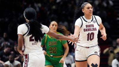 South Carolina dominates Notre Dame in women's Paris opener - ESPN
