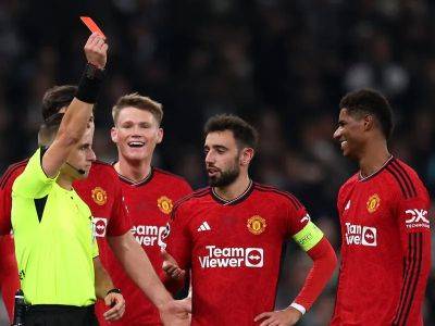 Marcus Rashford - Bruno Fernandes - Rasmus Hojlund - Ten Hag laments 'harsh' Rashford red card as Man United lose chaotic game in Copenhagen - thenationalnews.com - county Dane