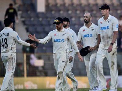 Glenn Phillips - Watch: New Zealand Star Accused Of 'Applying Saliva' On Ball, Incident Reported To 4th Umpire - sports.ndtv.com - Poland - New Zealand - Bangladesh