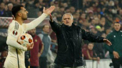Mourinho criticises Roma's 'superficial approach' after Servette draw