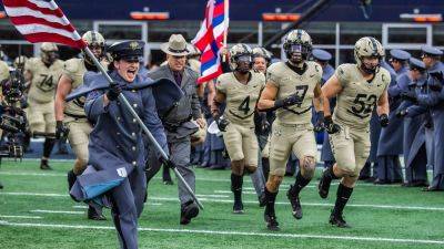 Army stops Navy on goal line in final seconds for victory