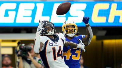 Broncos' Courtland Sutton makes incredible 1-handed TD catch as team tops Chargers