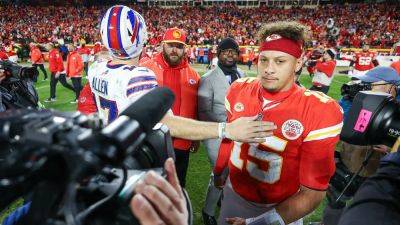 Patrick Mahomes gives Josh Allen an expletive earful after frustrating end to game