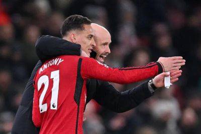 Erik ten Hag banks on 'strong bond' with fans as Manchester United face Bayern Munich test