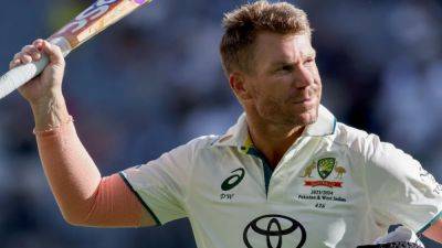 David Warner Slams 164 As Australia Take Control Against Pakistan