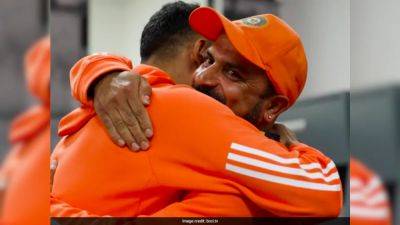 Mohammed Siraj - Watch: 'Impact Fielder' Medal Back In India's Dressing Room. Winner Is... - sports.ndtv.com - Australia - South Africa - India
