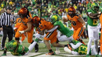 Oregon, Oregon State rivalry game to continue over next two years despite conference realignment - foxnews.com - Washington - state Oregon - state Texas - state Alabama