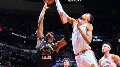Anthony Davis - Spurs end 18-game skid, top Lakers for first win since Nov. 2 - ESPN - espn.com - Los Angeles