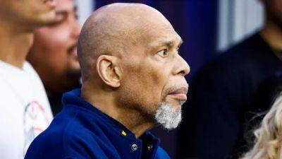 NBA legend Kareem Abdul-Jabbar undergoing surgery for broken hip after falling at concert - cbc.ca - Los Angeles