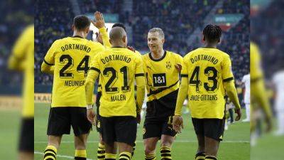 Borussia Dortmund - Nico Schlotterbeck - Emil Forsberg - Julian Brandt - Edin Terzic - Borussia Dortmund's Poor Run Continues With Draw At Augsburg, Leipzig Win - sports.ndtv.com - Sweden