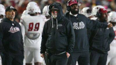 Jerry Kill says New Mexico tried to deny Aggies access to practice field - ESPN - espn.com - state New Mexico - county Fresno
