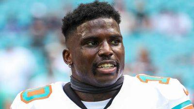 Mike Macdaniel - Dolphins star Tyreek Hill out vs Jets as he chases NFL record - foxnews.com - county Miami - New York - state Tennessee - county Garden - county Rich