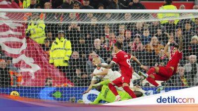 Alisson Becker - Liga Inggris - Alisson Sebut Para Penyerang Liverpool Kurang Kalem Lawan MU - sport.detik.com - Liverpool