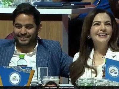 "Chinta Maat Karo...": How Mumbai Indians Owner Reacted To Fan's Rohit Sharma Query At IPL Auction