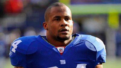 Super Bowl champ Derrick Ward faces 5 felony robbery charges