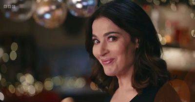 Nigella Lawson leaves viewers in hysterics over 'nut bashing bag' on BBC Christmas show