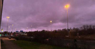 Mancunians baffled by 'strange' pink and purple evening sky - manchestereveningnews.co.uk - Britain