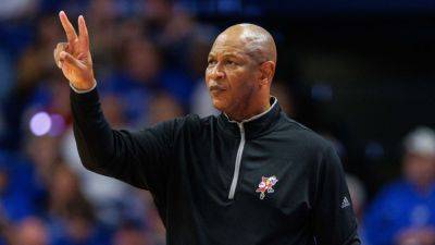 AD of struggling Louisville says Kenny Payne staying - ESPN - espn.com - state Arkansas
