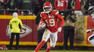 Chiefs rule Kadarius Toney, Jerick McKinnon out vs. Raiders - ESPN