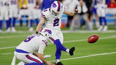 Buffalo Bills drill last-minute field goal to stay hot against Los Angeles Chargers